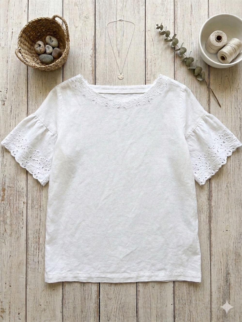 Loft White Eyelet Sleeve Linen Blend Women's Top, Small, The Back!!!
